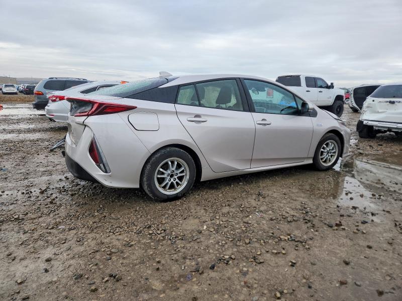 Photo 3 from auction – 2021 TOYOTA PRIUS PRIM with VIN JTDKAMFP5M3193641