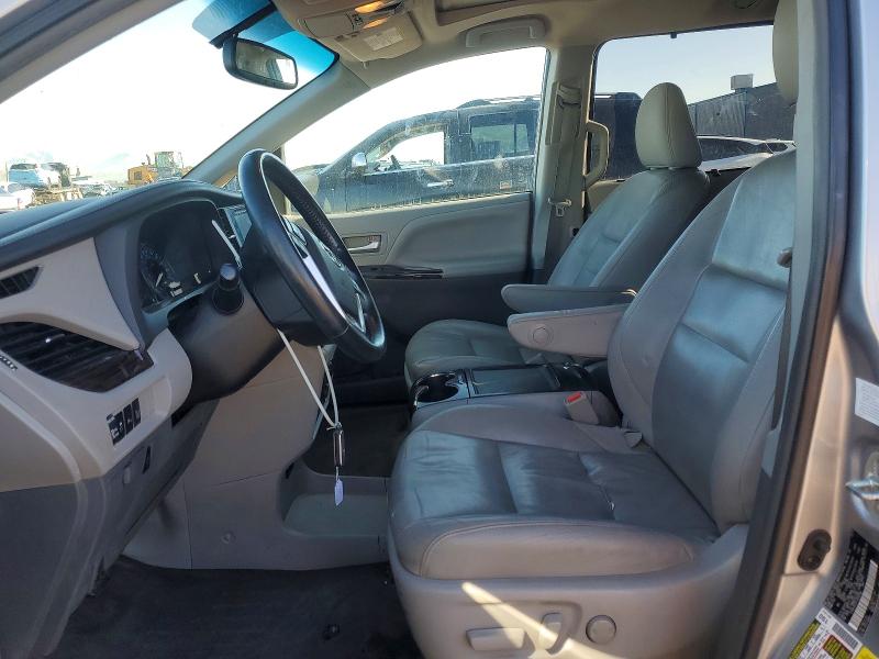 Photo 7 from auction – 2015 TOYOTA SIENNA XLE with VIN 5TDDK3DC5FS099356