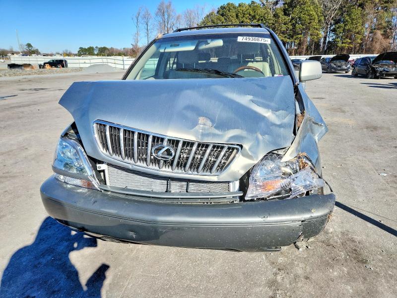 Photo 5 from auction – 2003 LEXUS RX 300 with VIN JTJGF10U830152292