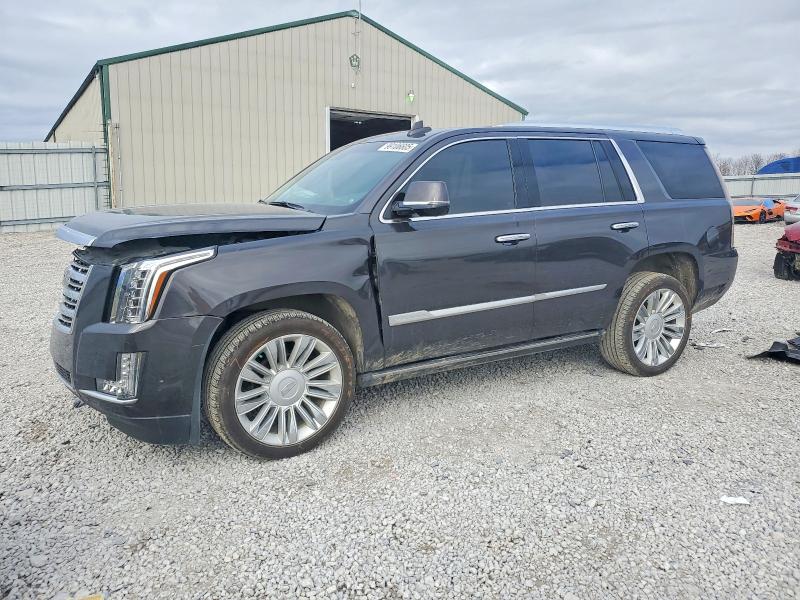CADILLAC ESCALADE 2018 with VIN 1GYS4DKJ4JR377271 - Photo from auction