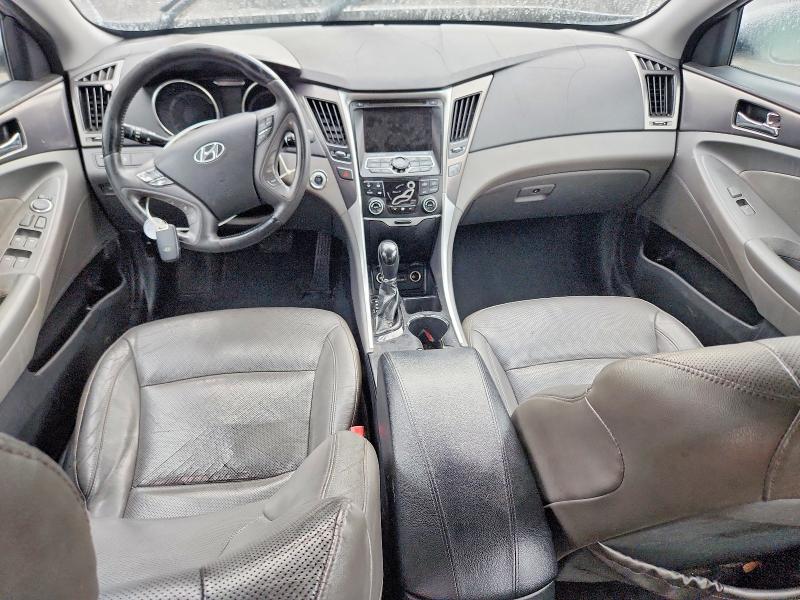 Photo 8 from auction – 2011 HYUNDAI SONATA with VIN KMHEC4A40BA018576