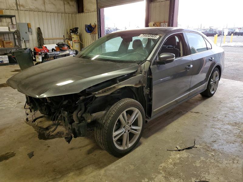 VOLKSWAGEN PASSAT SEL 2015 with VIN 1VWCV7A33FC047897 - Photo from auction