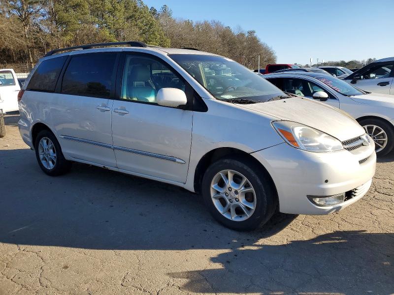 Photo 4 from auction – 2005 TOYOTA SIENNA XLE with VIN 5TDBA22C75S039472
