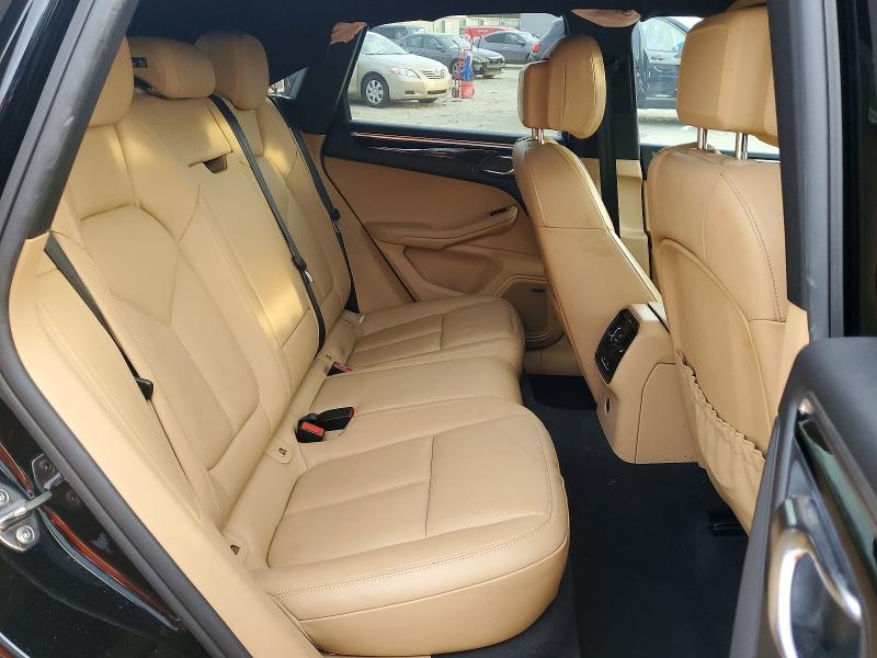 Photo 11 from auction – 2017 PORSCHE MACAN with VIN WP1AA2A57HLB08373