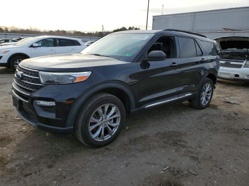 FORD EXPLORER X 2020 with VIN 1FMSK8DH3LGB14700 - Photo from auction