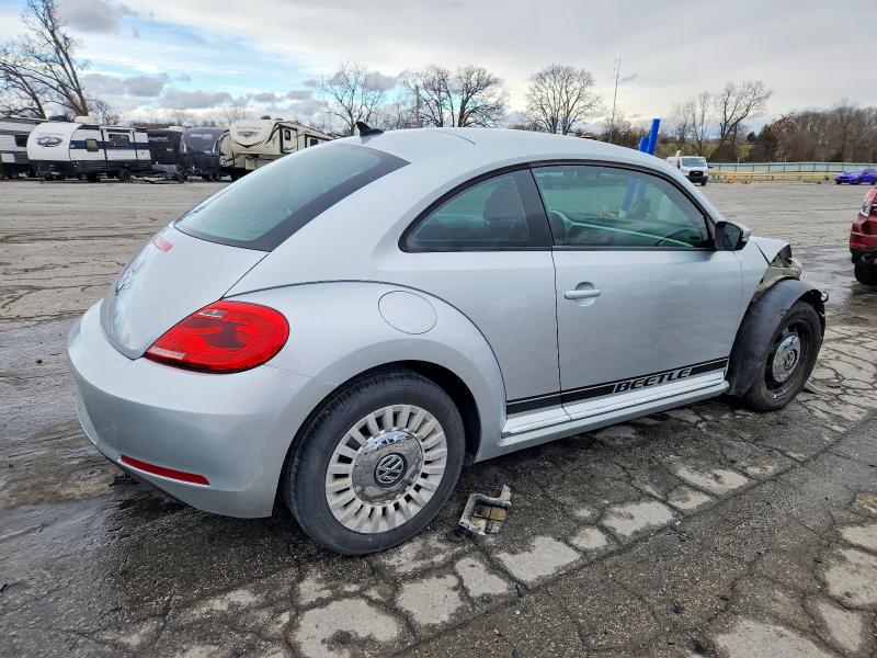 Photo 3 from auction – 2014 VOLKSWAGEN BEETLE with VIN 3VWJX7AT5EM631393