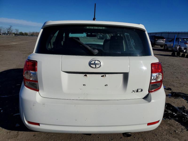 Photo 6 from auction – 2013 TOYOTA SCION XD with VIN JTKKUPB45D1038841