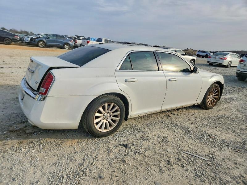 Photo 3 from auction – 2013 CHRYSLER 300 with VIN 2C3CCAAG0DH529069