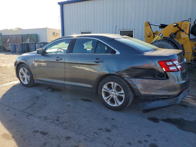 Photo 2 from auction – 2015 FORD TAURUS SEL with VIN 1FAHP2E83FG103976