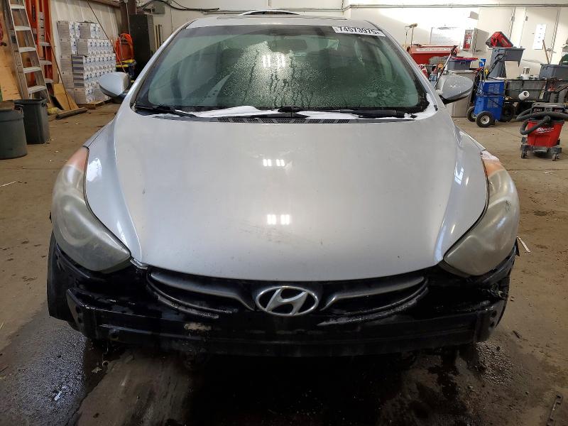 Photo 5 from auction – 2013 HYUNDAI ELANTRA GL with VIN 5NPDH4AE2DH397473