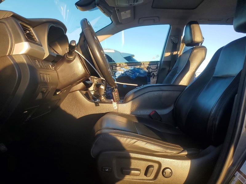 Photo 7 from auction – 2018 TOYOTA HIGHLANDER with VIN 5TDKZRFH3JS282617