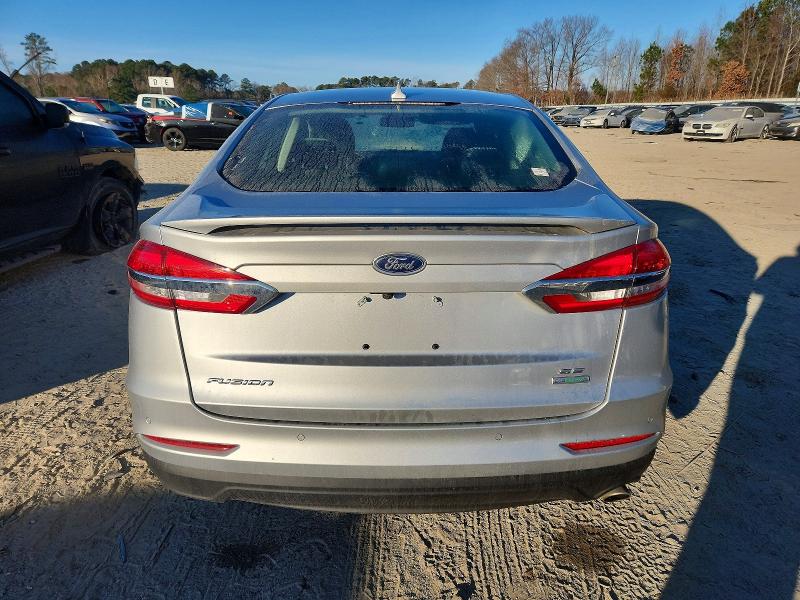 Photo 6 from auction – 2019 FORD FUSION with VIN 3FA6P0HD5KR127266