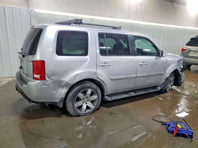 Photo 3 from auction – 2012 HONDA PILOT TOUR with VIN 5FNYF4H90CB042489
