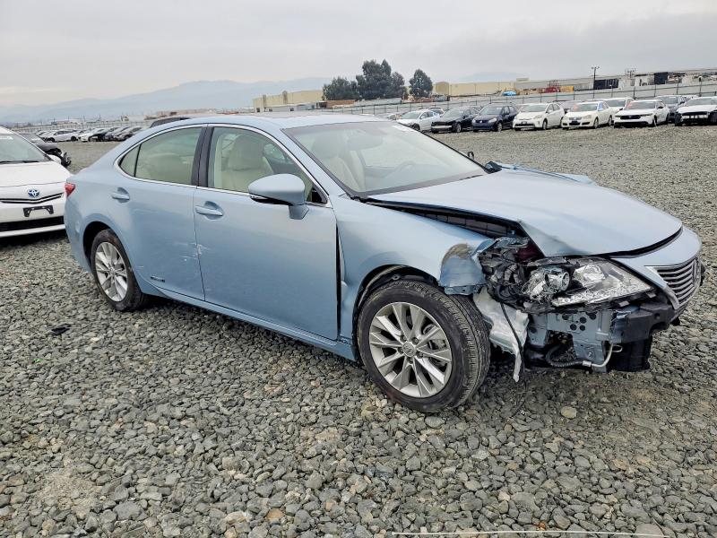 Photo 4 from auction – 2014 LEXUS ES 300H with VIN JTHBW1GG5E2054081