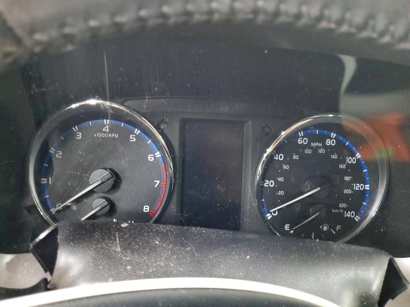 Photo 9 from auction – 2016 TOYOTA RAV4 XLE with VIN JTMRFREV8GJ100043