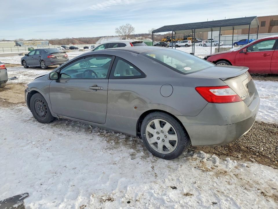 Photo 2 from auction – 2007 HONDA CIVIC LX with VIN 2HGFG12617H551350