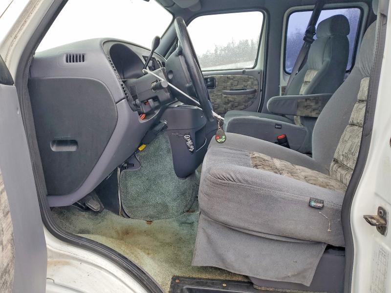 Photo 7 from auction – 2000 DODGE RAM VAN B1 with VIN 2B6HB11Y0YK164256