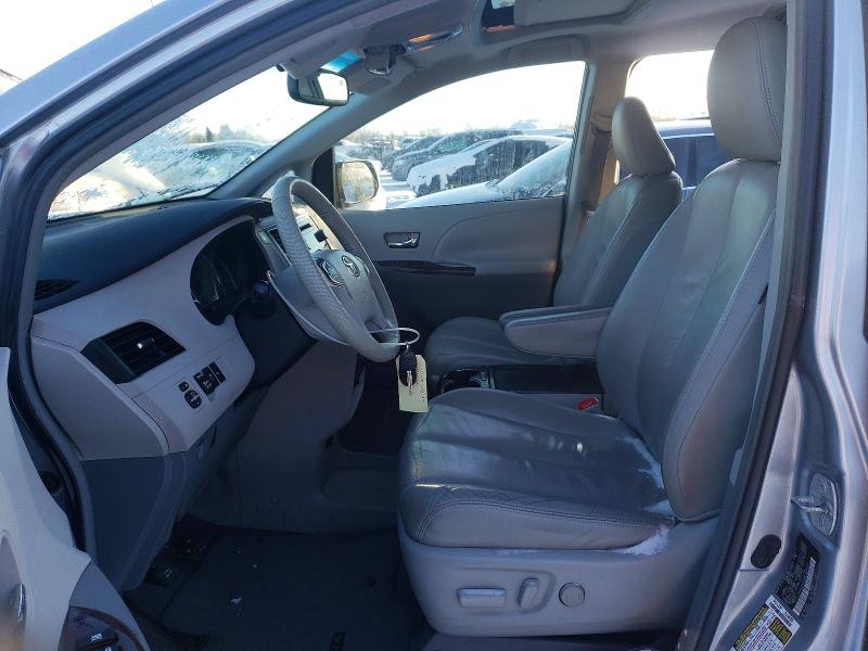 Photo 7 from auction – 2011 TOYOTA SIENNA with VIN 5TDYK3DC2BS077049
