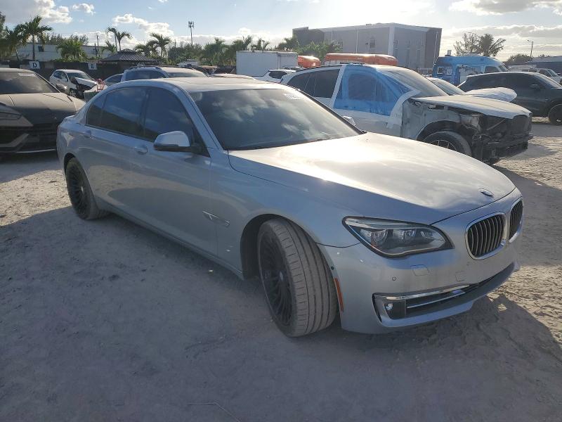 Photo 4 from auction – 2015 BMW 750 with VIN WBAYF8C52FD654469
