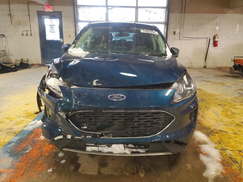 Photo 5 from auction – 2020 FORD ESCAPE with VIN 1FMCU0G67LUC05089