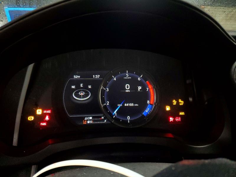 Photo 9 from auction – 2021 LEXUS IS with VIN JTHGZ1E21M5019426