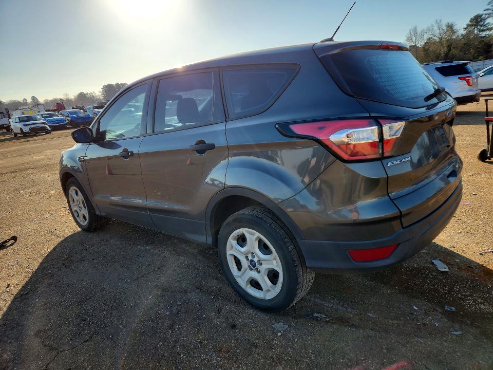 Photo 2 from auction – 2018 FORD ESCAPE with VIN 1FMCU0F78JUD43599