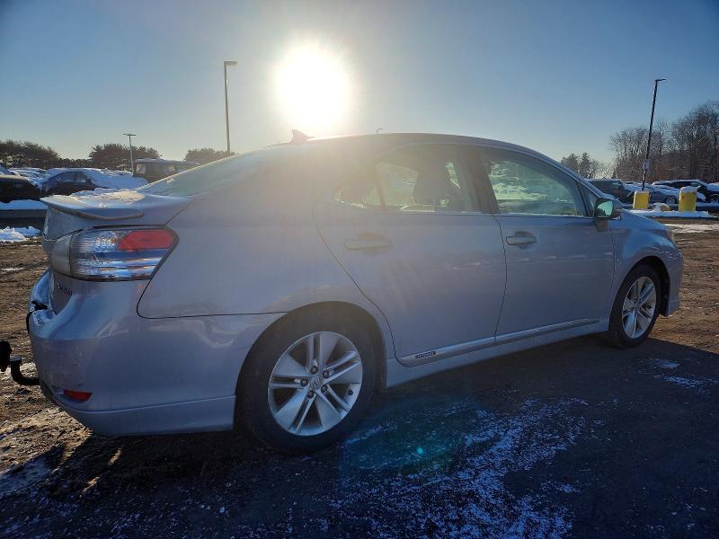 Photo 3 from auction – 2010 LEXUS HS with VIN JTHBB1BA2A2020723