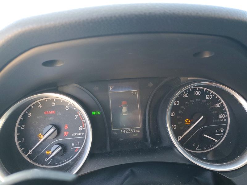 Photo 9 from auction – 2018 TOYOTA CAMRY with VIN 4T1B11HK2JU514245