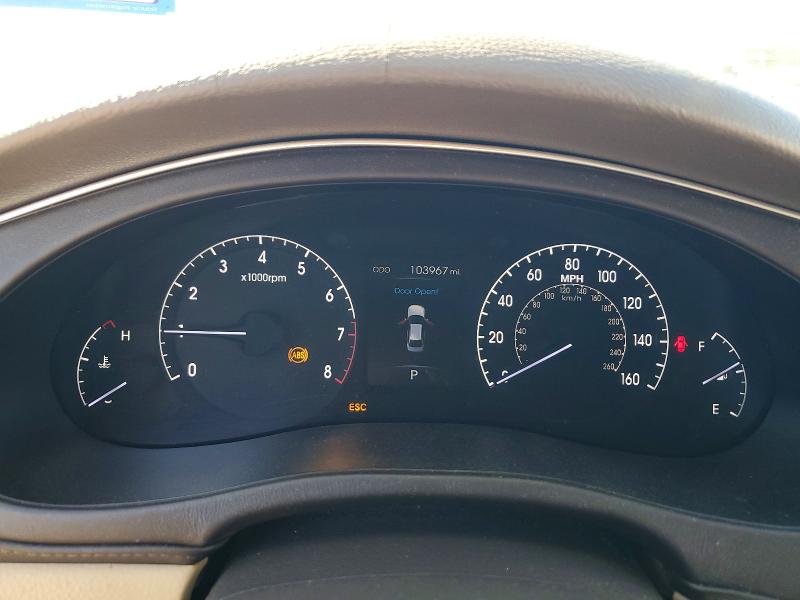 Photo 9 from auction – 2012 HYUNDAI GENESIS with VIN KMHGC4DD5CU161186
