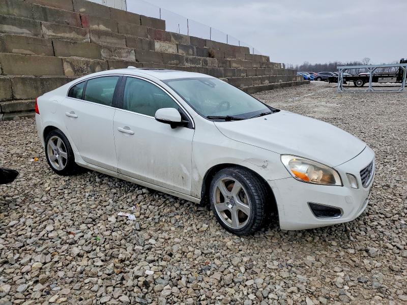 Photo 4 from auction – 2012 VOLVO S60 T5 with VIN YV1622FS6C2132403