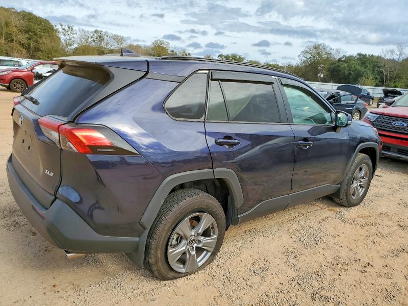 Photo 3 from auction – 2024 TOYOTA RAV4 with VIN 2T3W1RFV4RW330019