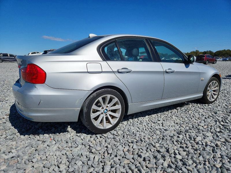 Фото 3 с аукциона – 2011 BMW 328 XI с VIN WBAPK7C51BF195886