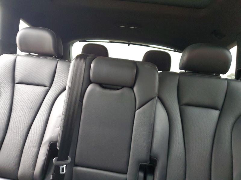 Photo 10 from auction – 2017 AUDI Q7 PREMIUM with VIN WA1LAAF70HD036967