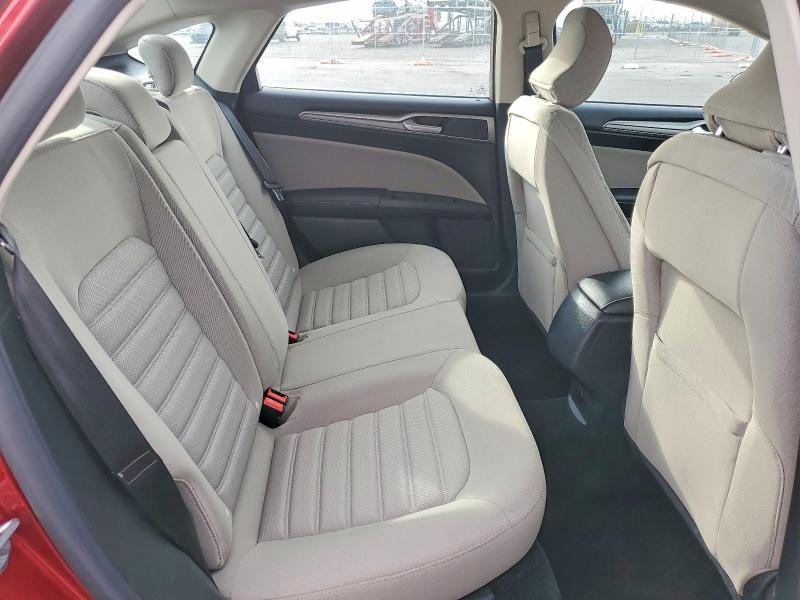 Photo 10 from auction – 2017 FORD FUSION S with VIN 3FA6P0G72HR399388