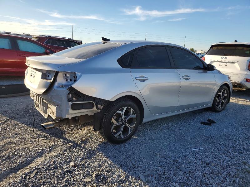 Photo 3 from auction – 2019 KIA FORTE FE with VIN 3KPF24AD5KE043241