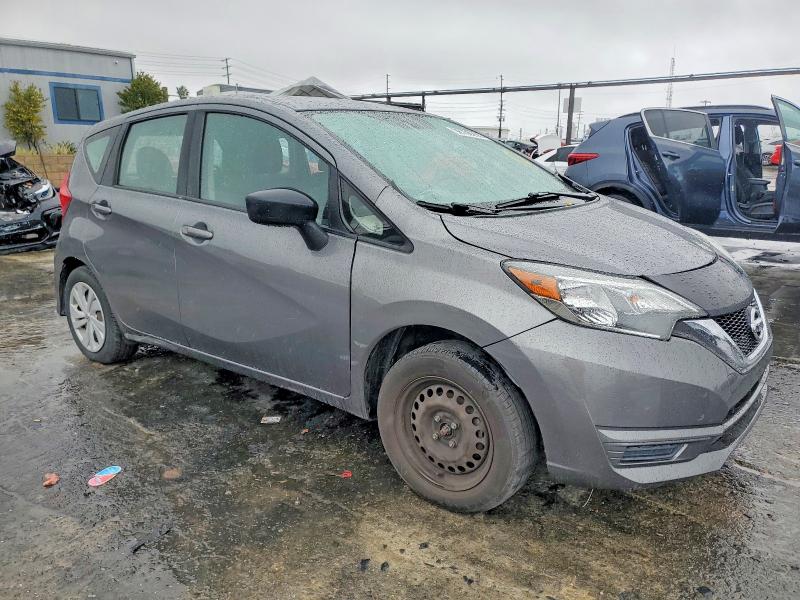 Photo 4 from auction – 2017 NISS VERSA NOTE with VIN 3N1CE2CP1HL365212