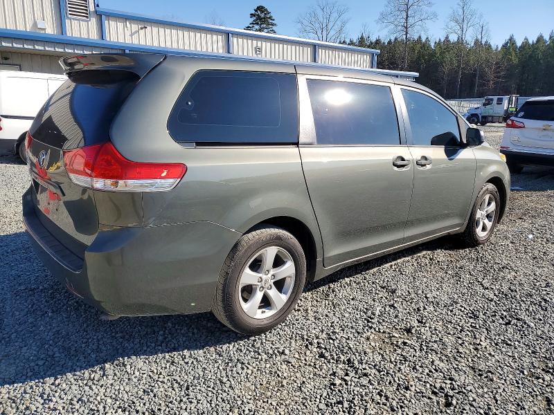 Photo 3 from auction – 2012 TOYOTA SIENNA with VIN 5TDKA3DC1CS011750
