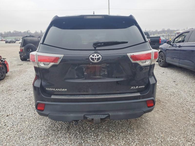 Photo 6 from auction – 2015 TOYOTA HIGHLANDER with VIN 5TDJKRFH2FS136605