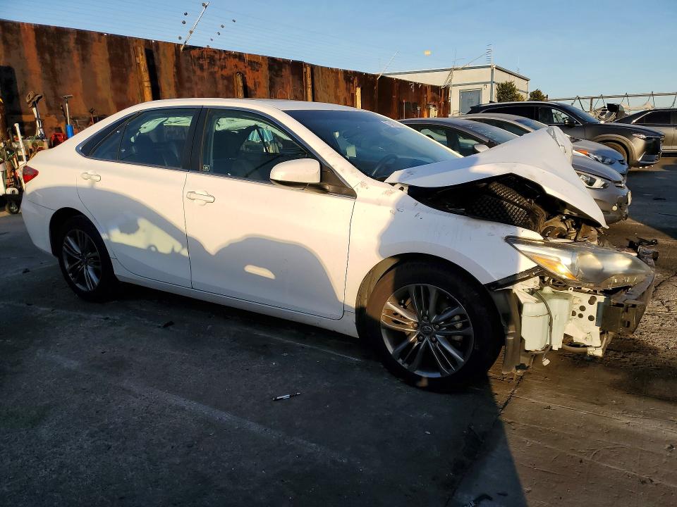 Photo 4 from auction – 2017 TOYOTA CAMRY LE with VIN 4T1BF1FK2HU324332