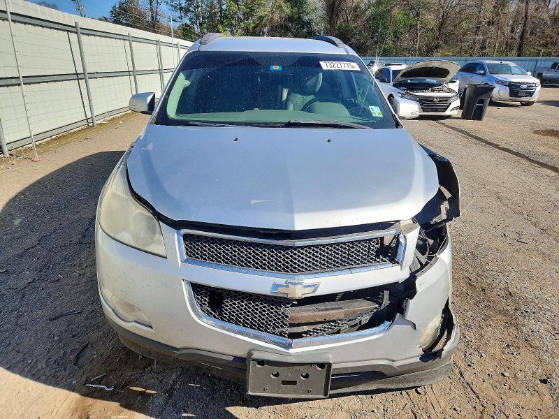 Photo 5 from auction – 2011 CHEVROLET TRAVERSE L with VIN 1GNKRGEDXBJ206627