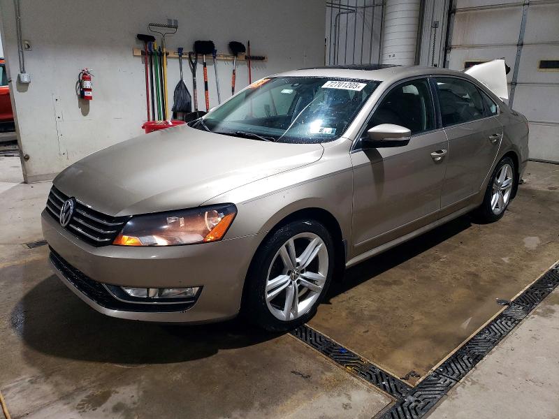 Photo 1 from auction – 2015 VOLKSWAGEN PASSAT SE with VIN 1VWBT7A33FC044757