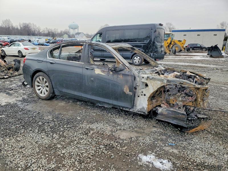 Photo 4 from auction – 2011 BMW 750 XI with VIN WBAKC6C51BC395122