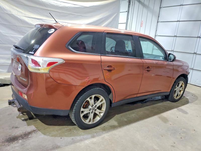 Photo 3 from auction – 2014 MITSUBISHI OUTLANDER with VIN JA4AZ3A36EZ017662