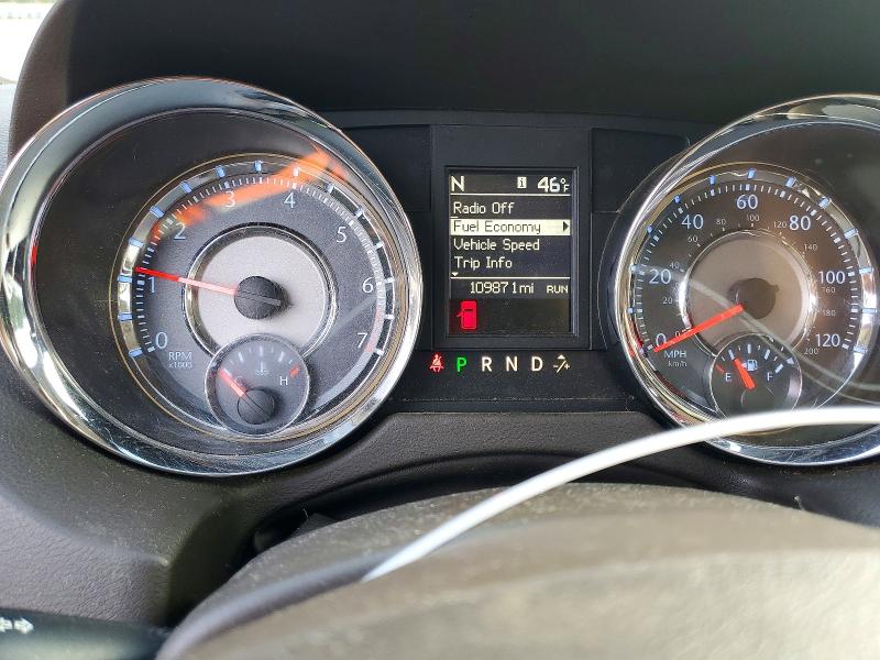 Photo 9 from auction – 2015 CHRYSLER TOWN & COU with VIN 2C4RC1GG3FR554753