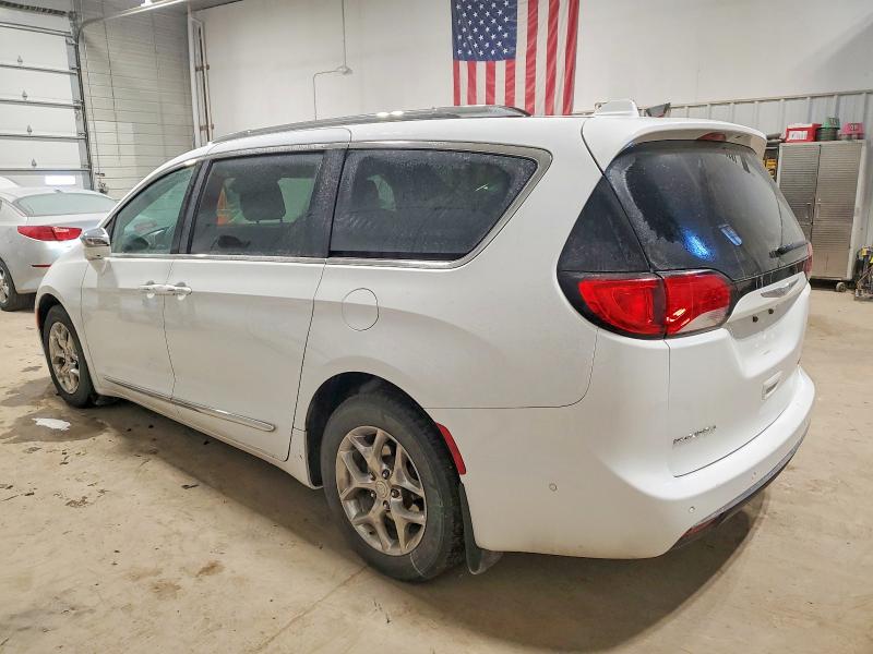 Photo 2 from auction – 2017 CHRYSLER PACIFICA L with VIN 2C4RC1GG1HR722750