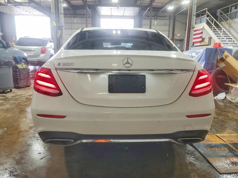 Photo 6 from auction – 2018 MERCEDES-BENZ E with VIN WDDZF4JB6JA327503