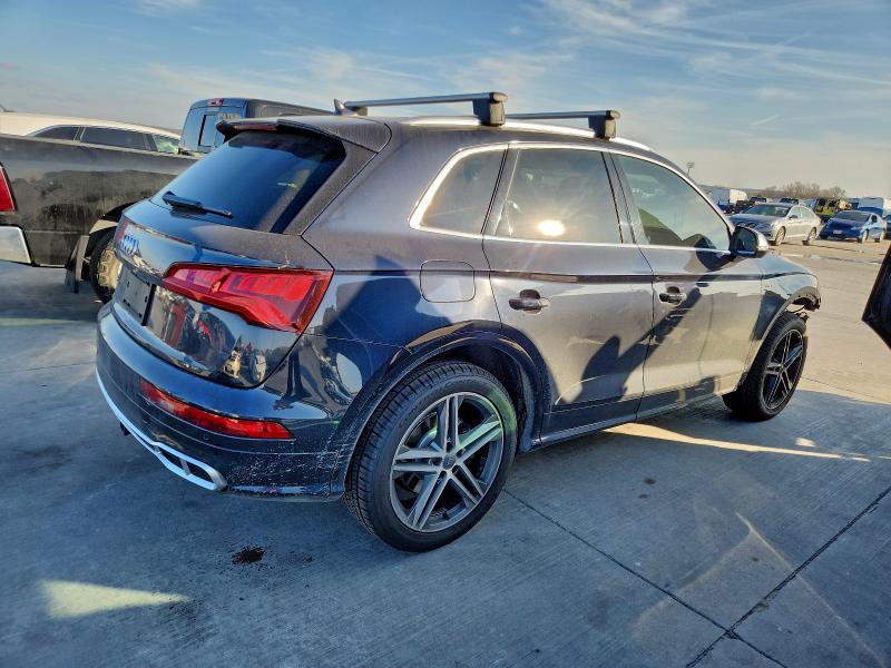 Photo 3 from auction – 2018 AUDI SQ5 PREMIU with VIN WA1A4AFYXJ2102370