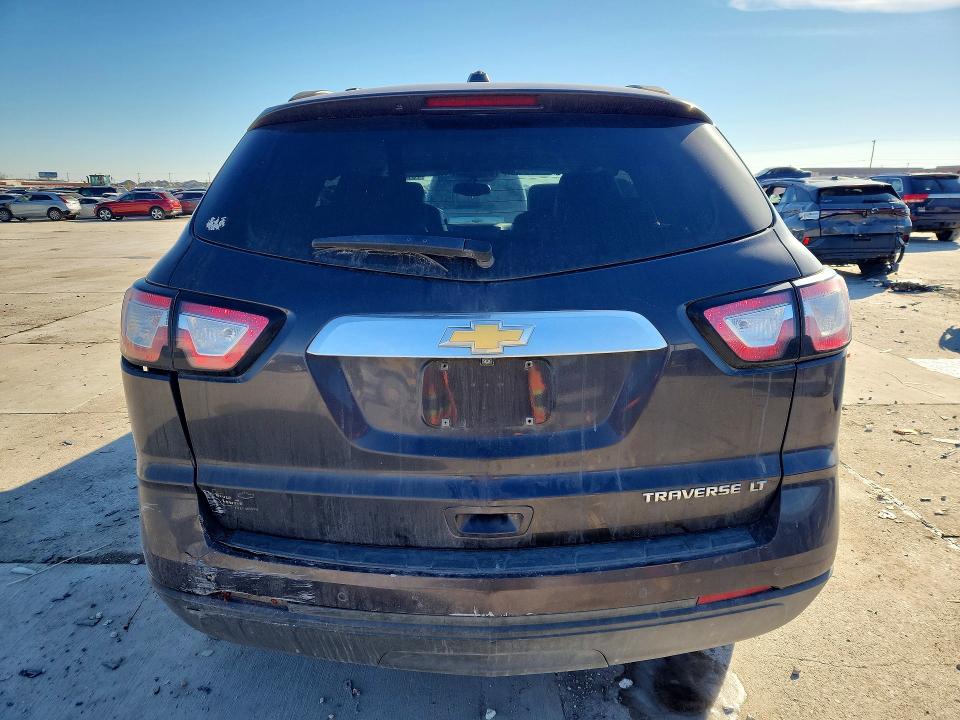 Photo 6 from auction – 2016 CHEVROLET TRAVERSE L with VIN 1GNKRGKD6GJ154229