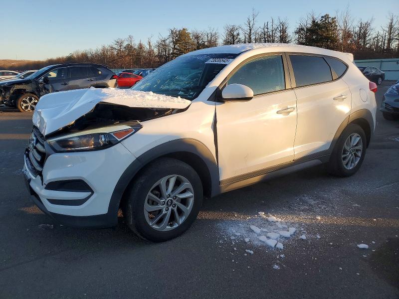 HYUNDAI TUCSON 2016 with VIN KM8J23A40GU135320 - Photo from auction