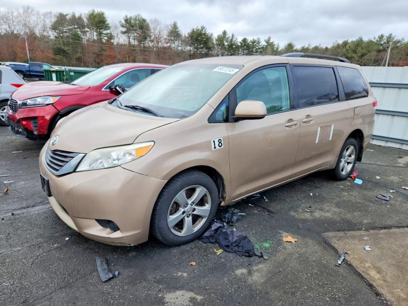 TOYOTA SIENNA 2014 z numerem VIN 5TDKK3DCXES447853 - Zdjęcie z aukcji